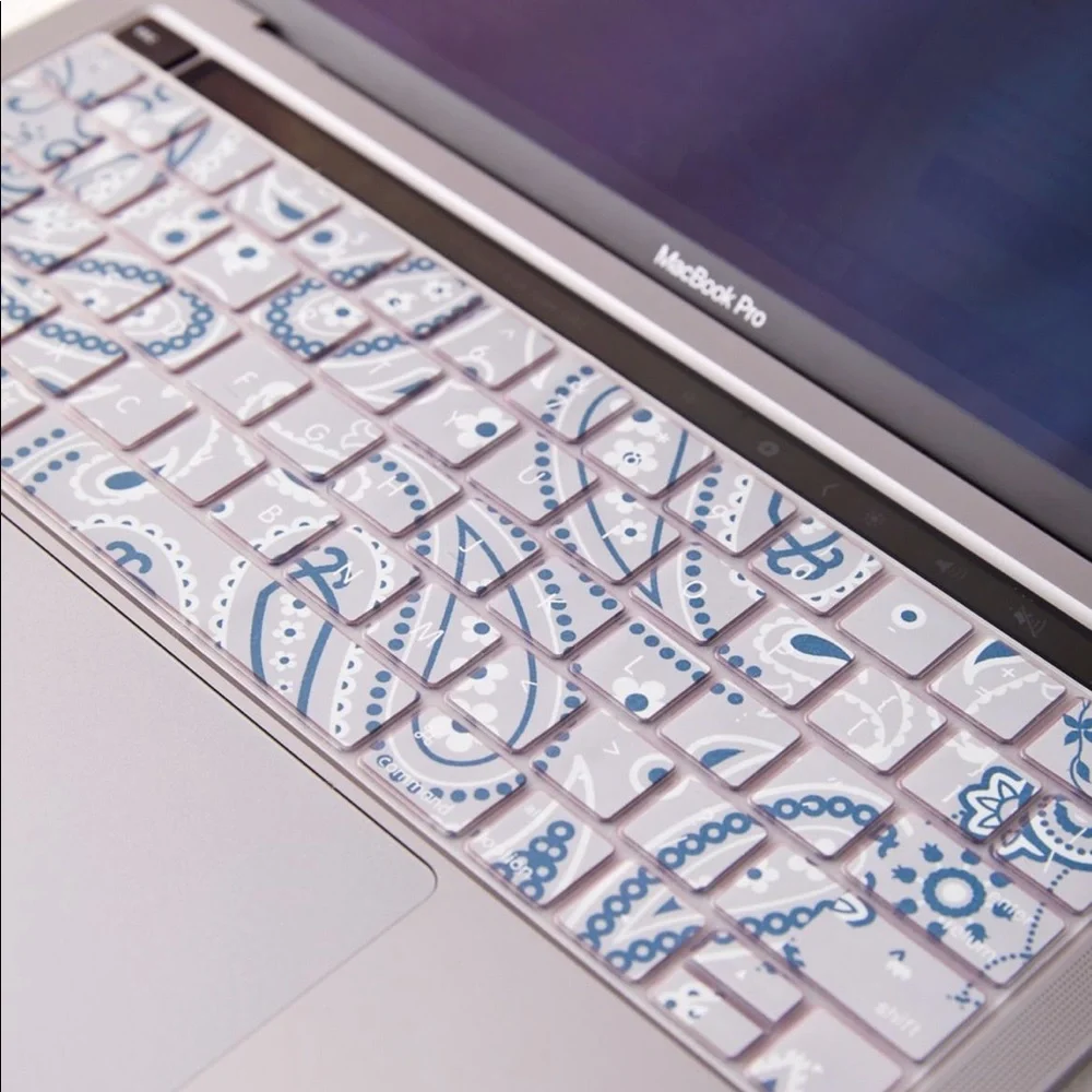 UO MacBook PRO Printed Keyboard Cover